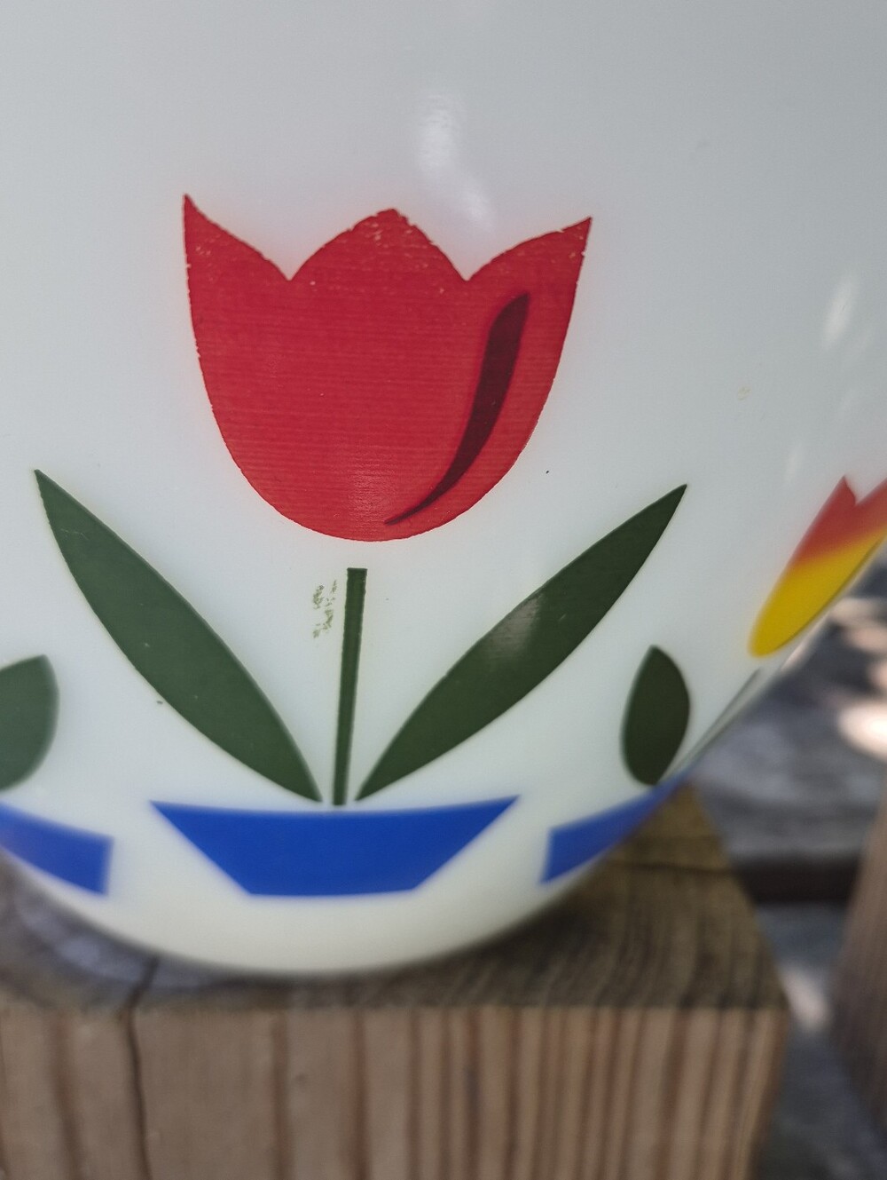 1940s Vintage Fire King Tulip Mixing/Nesting Bowls by Anchor Hocking Set of 2 - Picture 7 of 11